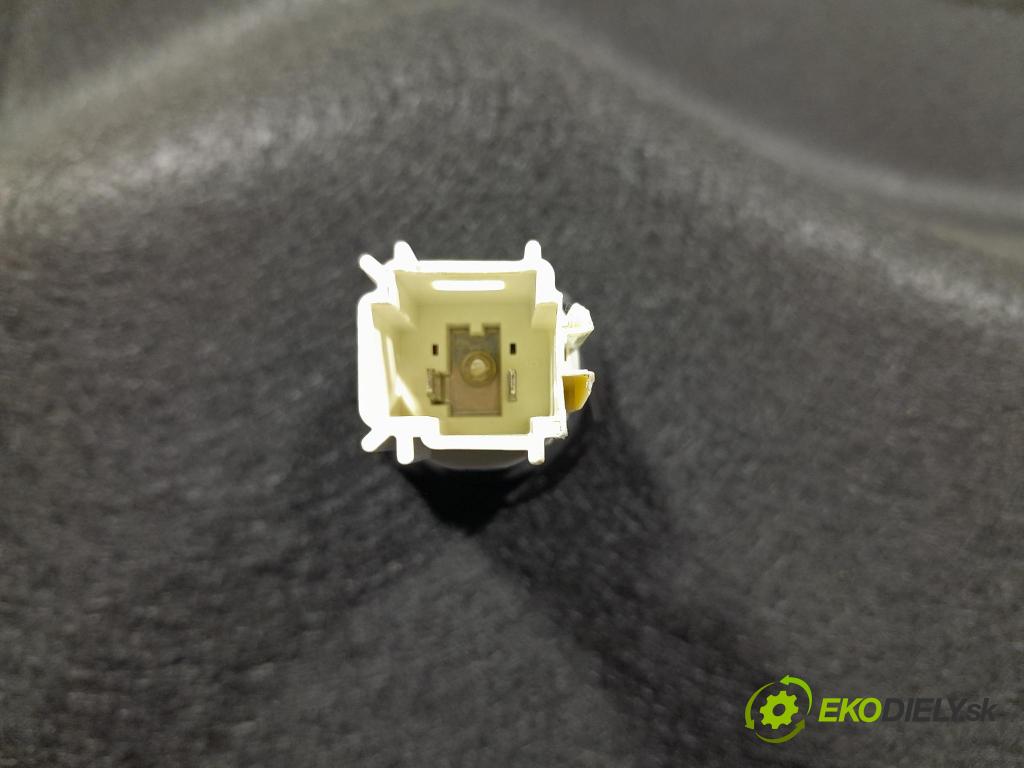 Bmw Seria 2 2021 Čalounictví: kufra: 7475732