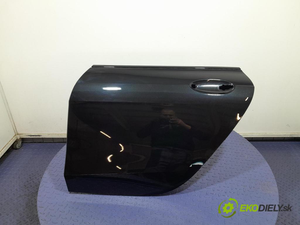 Bmw Seria 2 2021 dvere zad Vľavo: