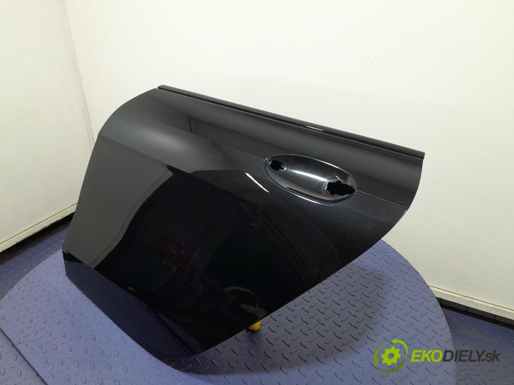 Bmw Seria 2 2021 dvere zad Vľavo: