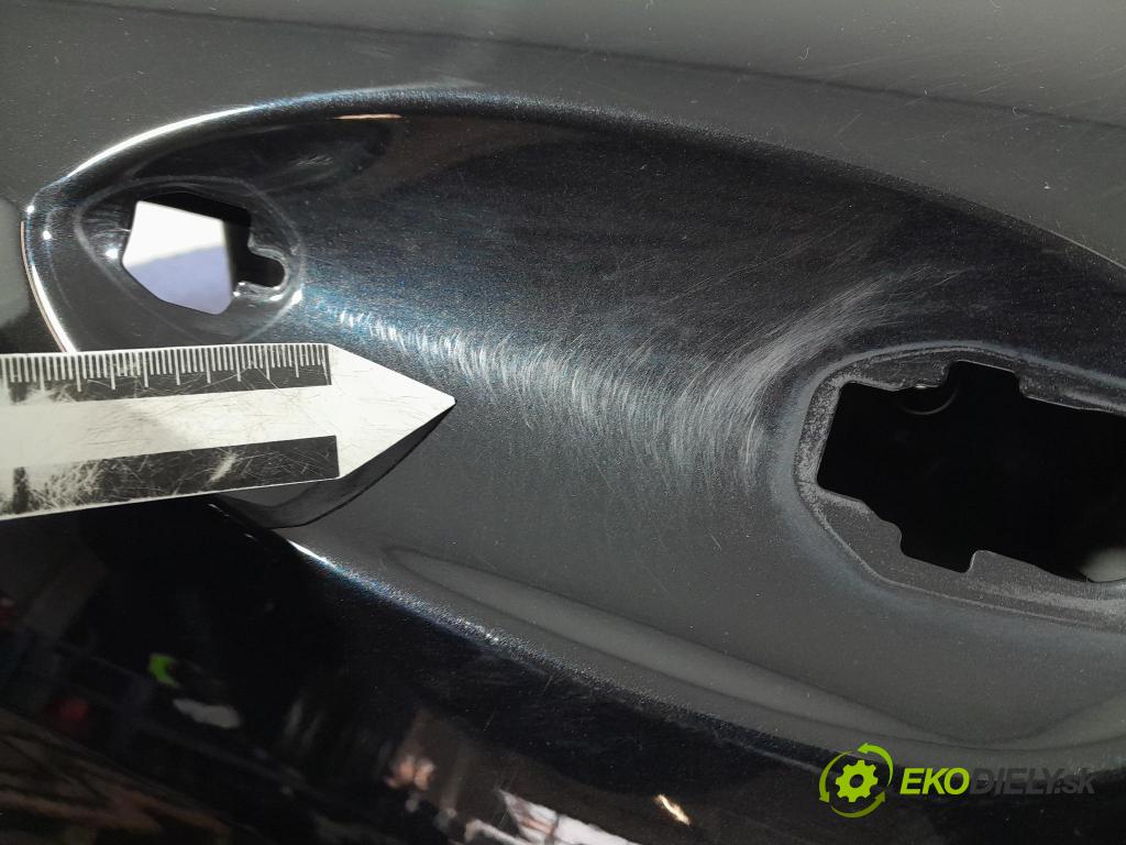 Bmw Seria 2 2021 dvere zad Vľavo: