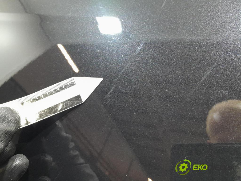 Bmw Seria 2 2021 dvere zad Vľavo: