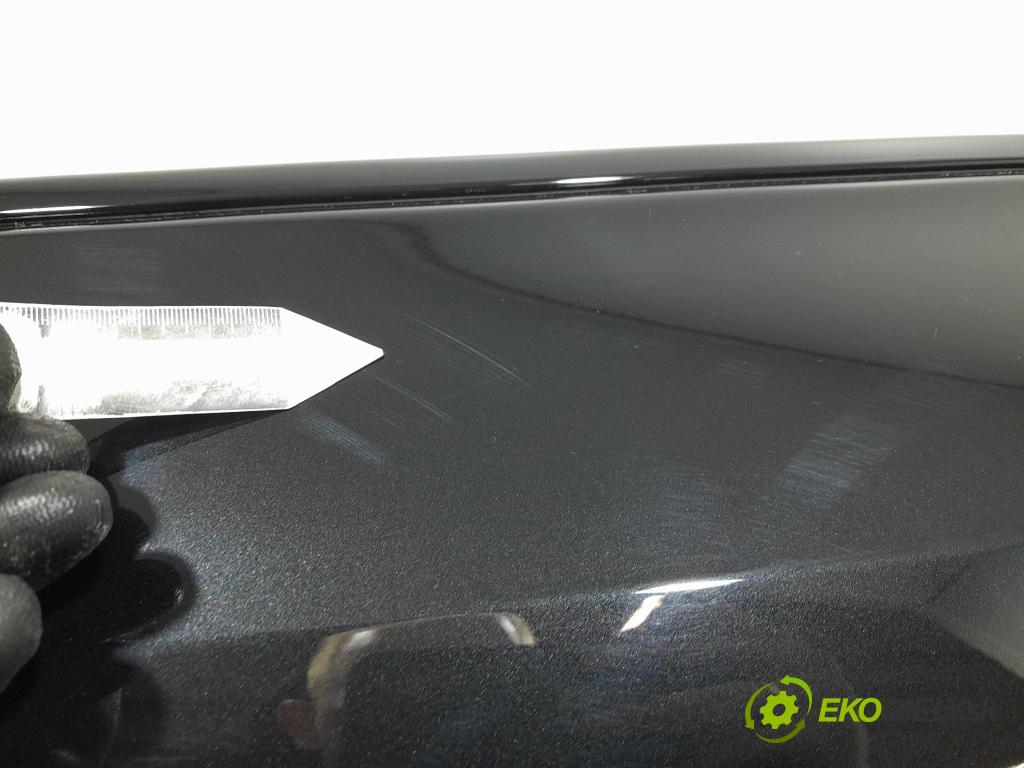 Bmw Seria 2 2021 dvere zad Vľavo: