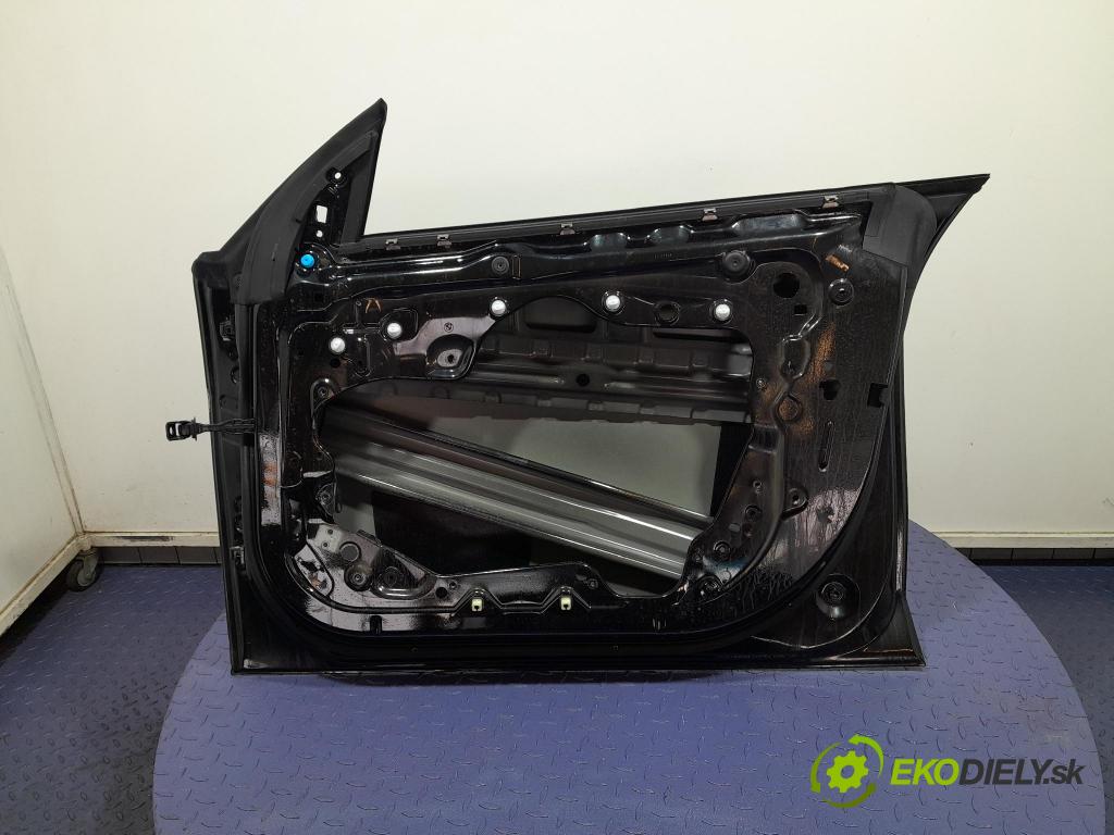 Bmw Seria 2 2021 dveře před prave 