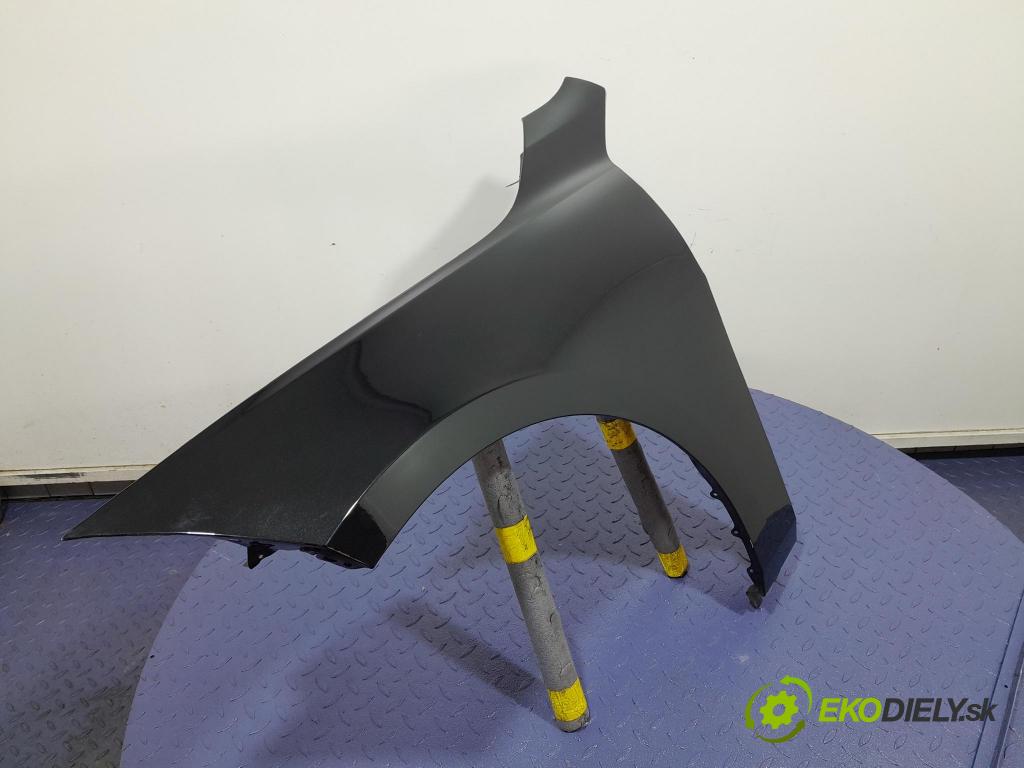 Bmw Seria 2 2021 blatník Predné Vľavo: