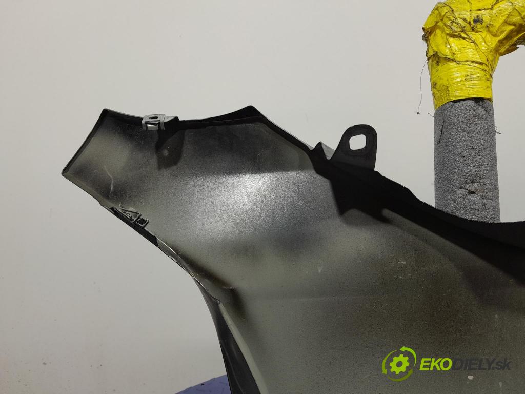 Bmw Seria 2 2021 blatnik před Levý: 