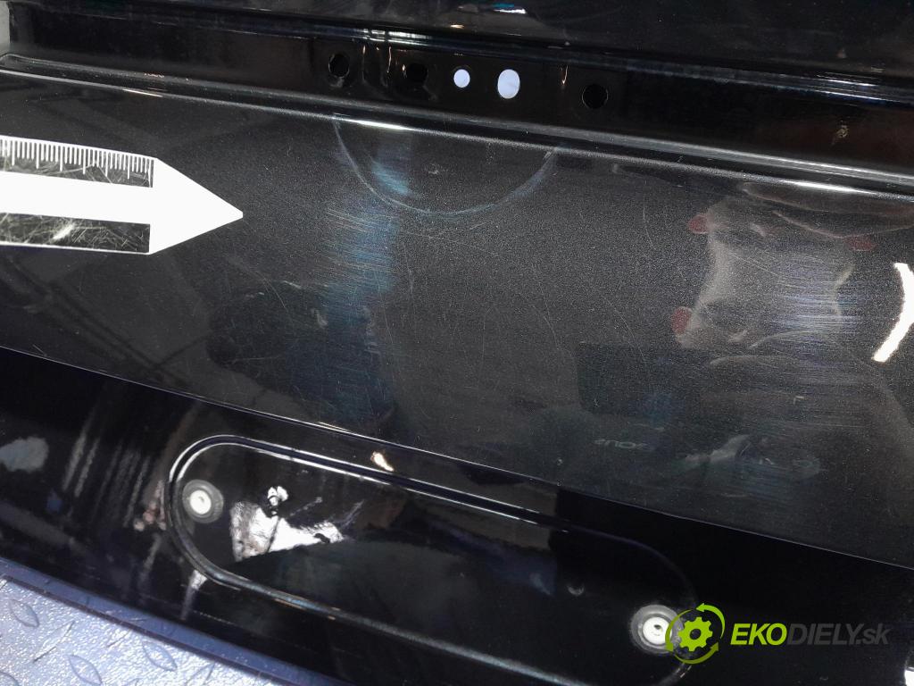 Bmw Seria 2 2021 zadna dveře kufra: kufra: