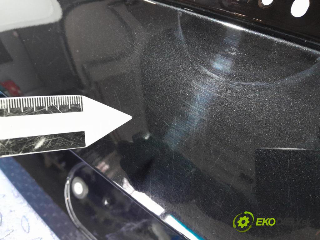 Bmw Seria 2 2021 zadna dveře kufra: kufra: