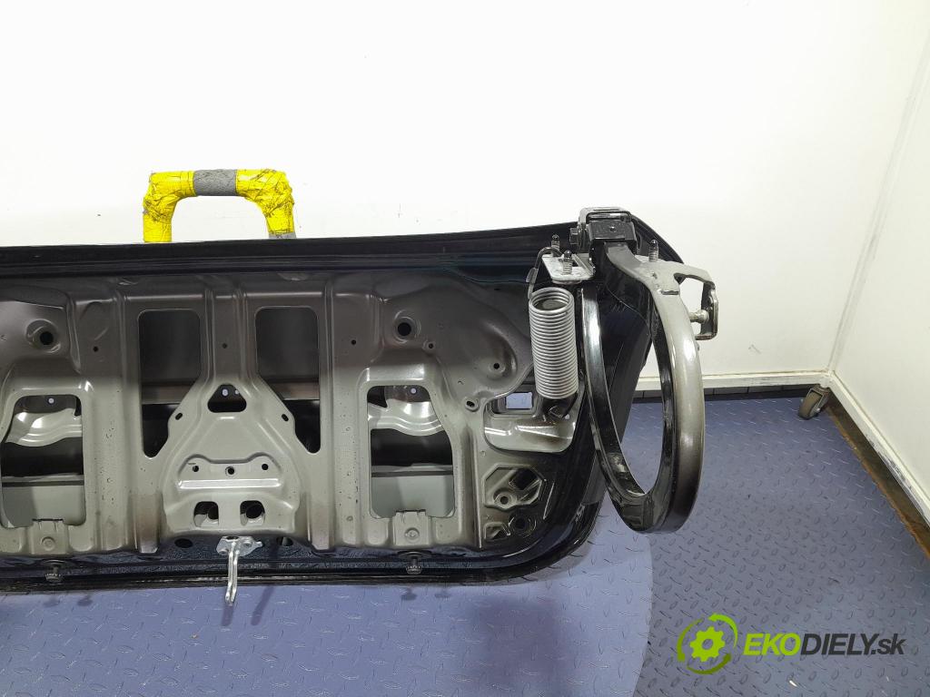 Bmw Seria 2 2021 zadna dveře kufra: kufra: