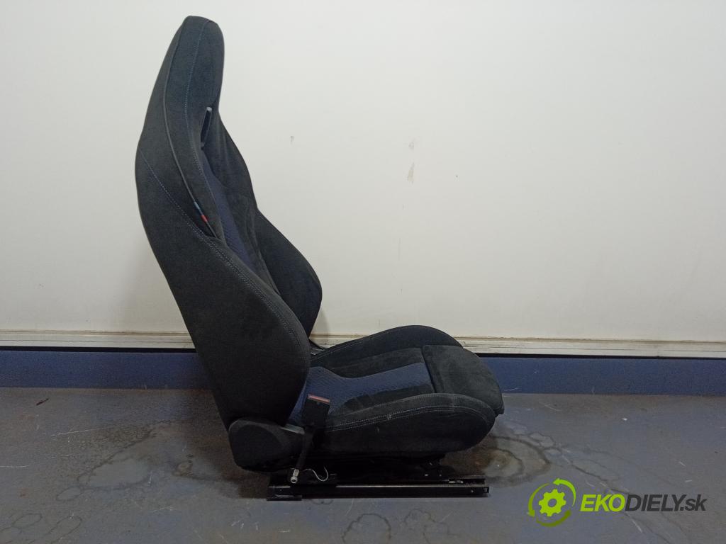 Bmw Seria 1 0 Sedačka Ovládače: 01
