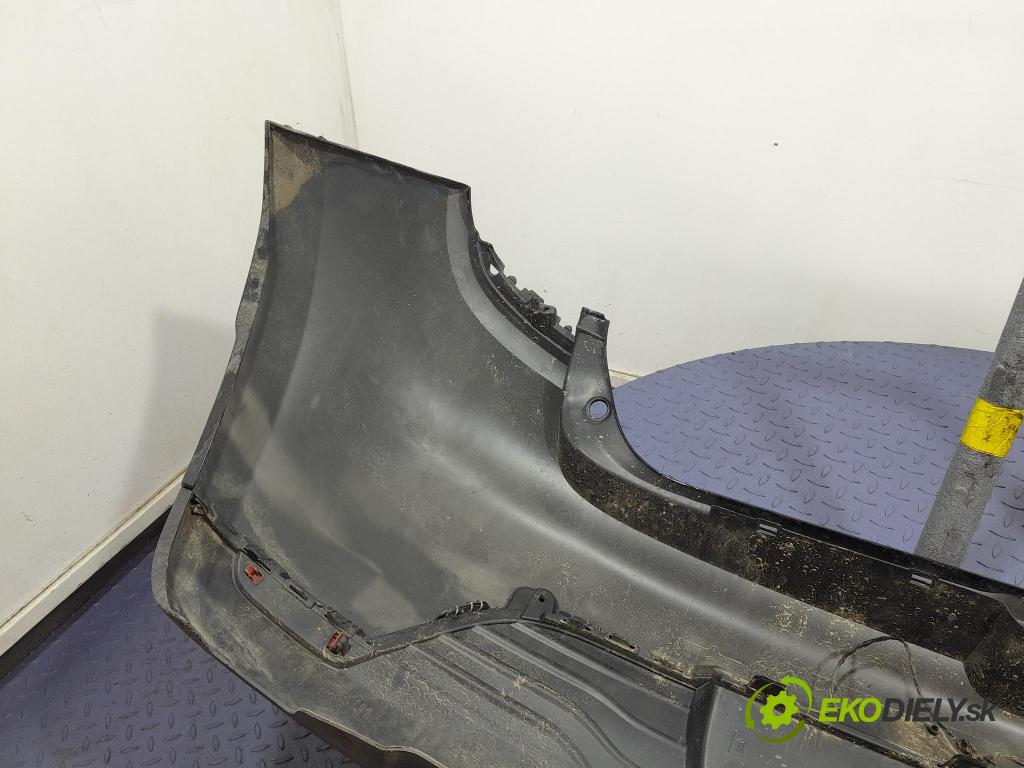 Renault Clio 2014 nárazník Zad: