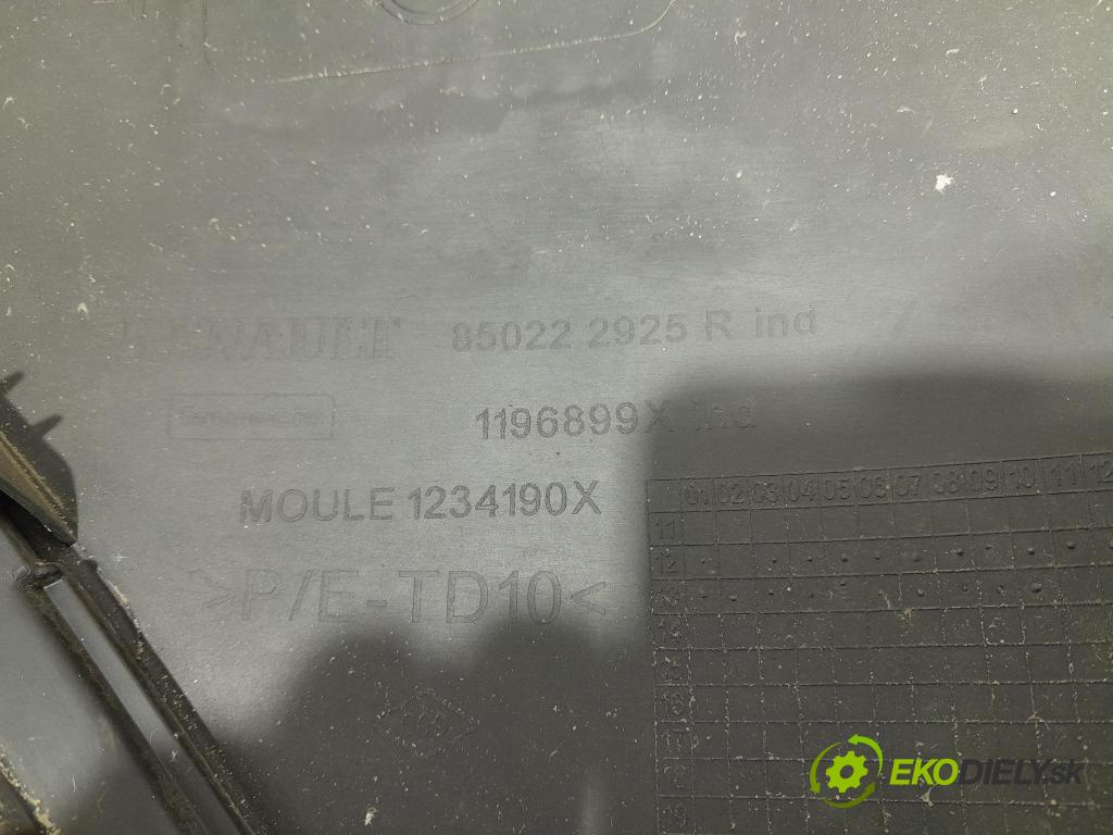 Renault Clio 2014 nárazník Zad: