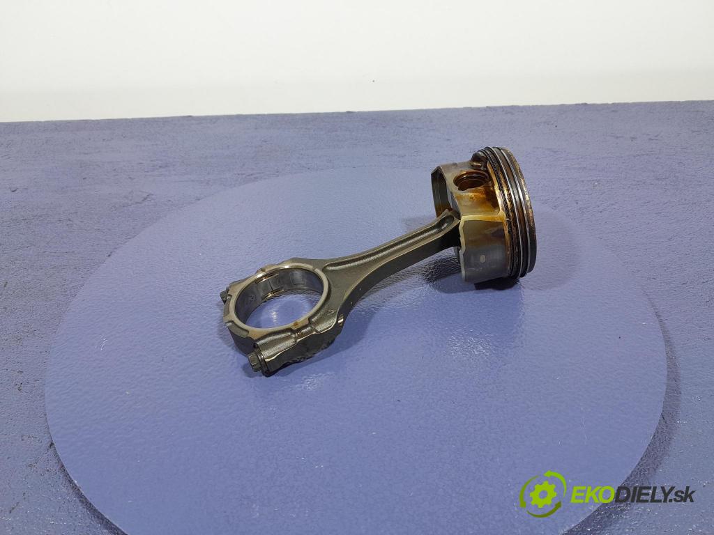 Jeep Cherokee 2016 piest