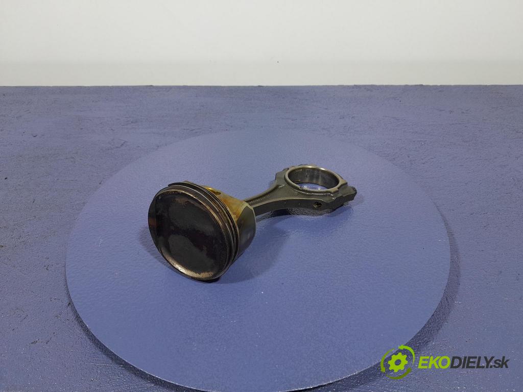 Jeep Cherokee 2016 piest