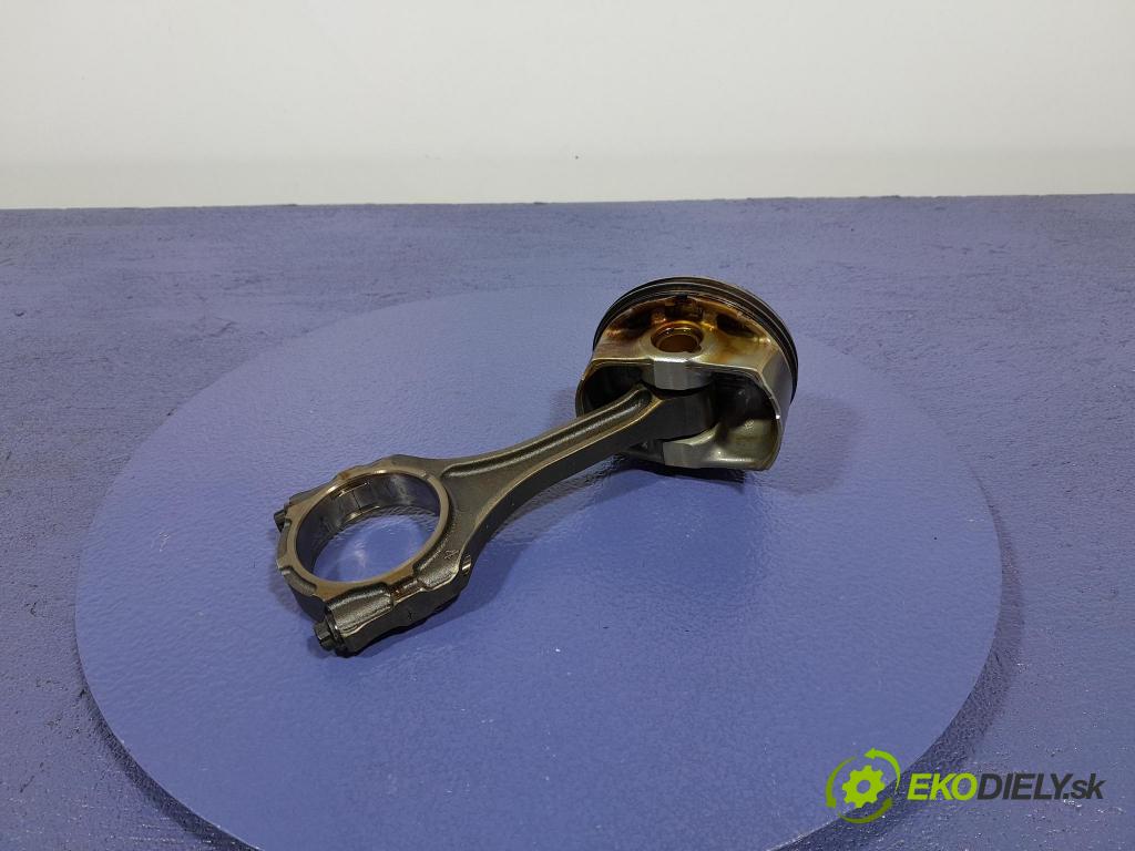 Jeep Cherokee 2016 piest