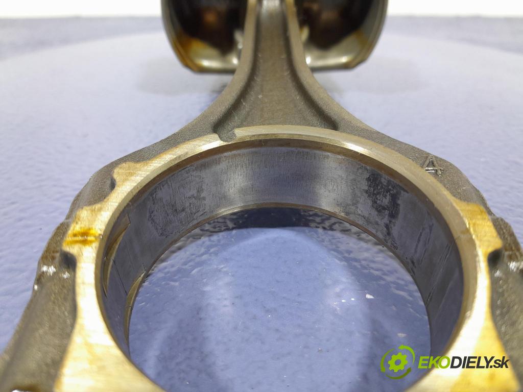 Jeep Cherokee 2016 piest