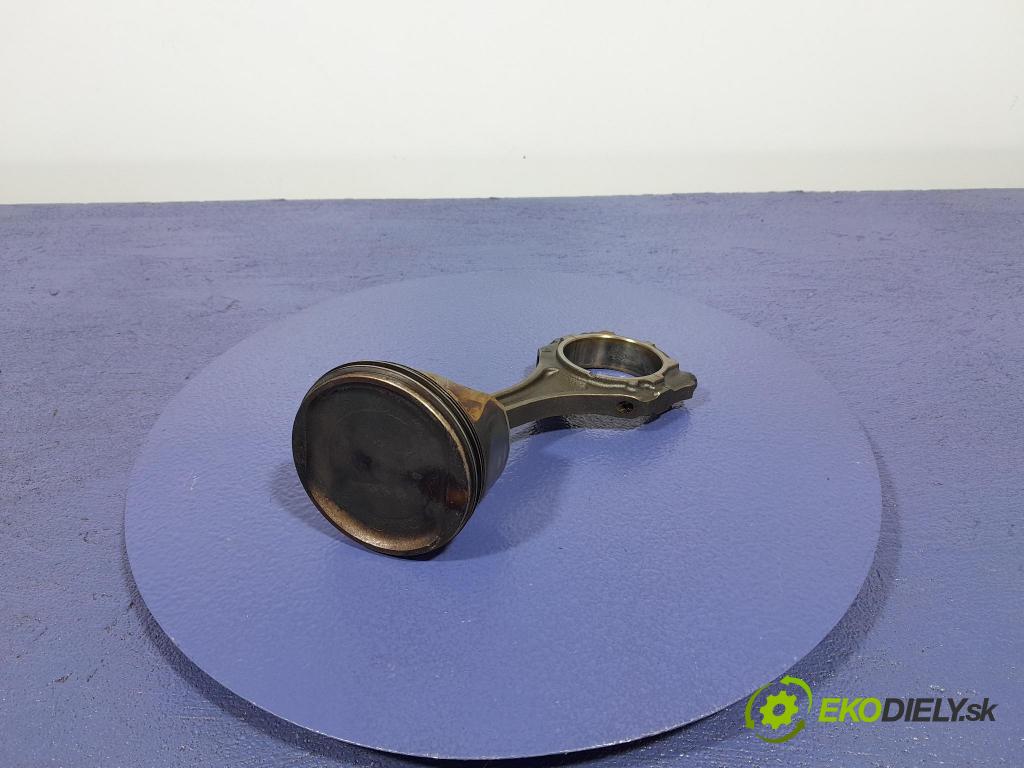 Jeep Cherokee 2016 piest