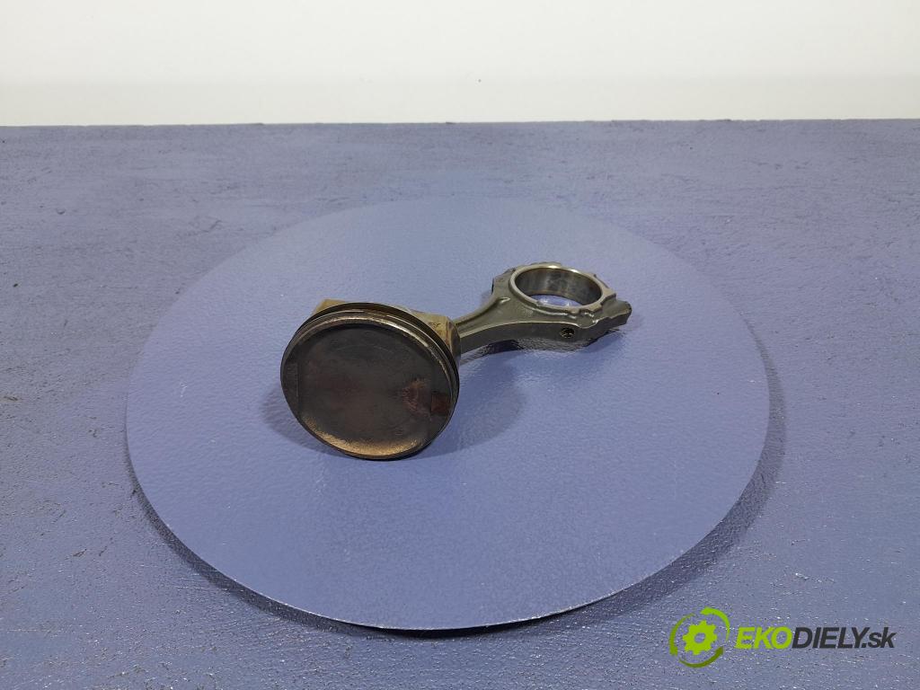 Jeep Cherokee 2016 piest