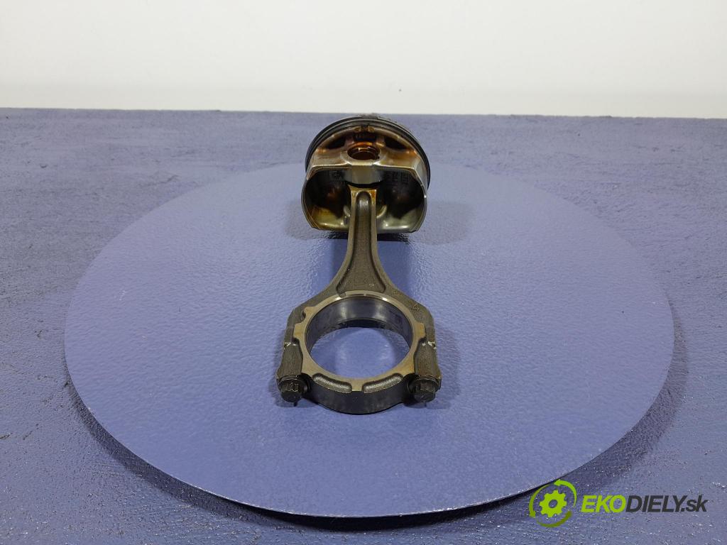 Jeep Cherokee 2016 piest