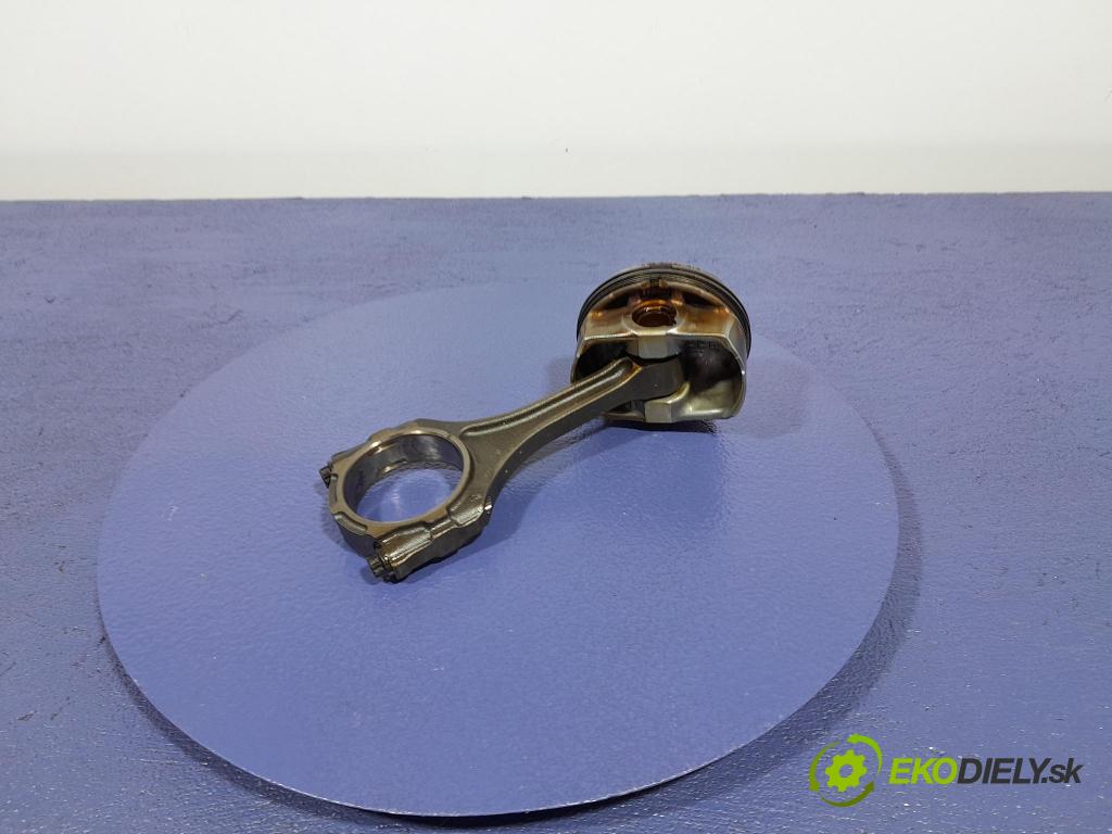 Jeep Cherokee 2016 piest