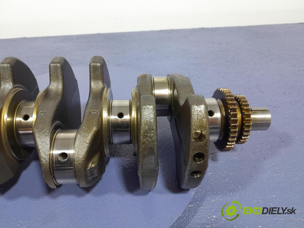 Jeep Cherokee 2016 hřídel Klika 