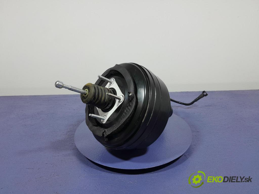 Jeep Cherokee 2016 servo Brzdní: P04581555AH