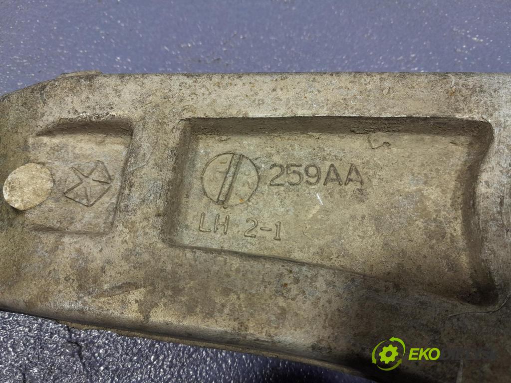 Jeep Cherokee 2016 před Levý: 259AA