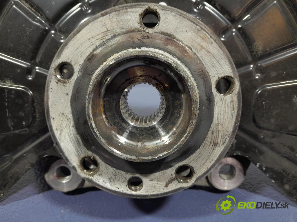 Jeep Cherokee 2016 náboj ľavá 04877889AC