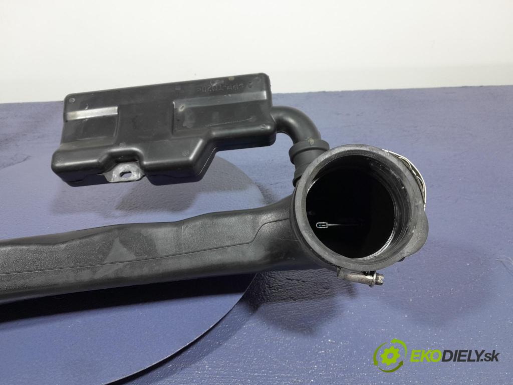 Jeep Cherokee 2016 Prívod: Vzduch: 68211695AB