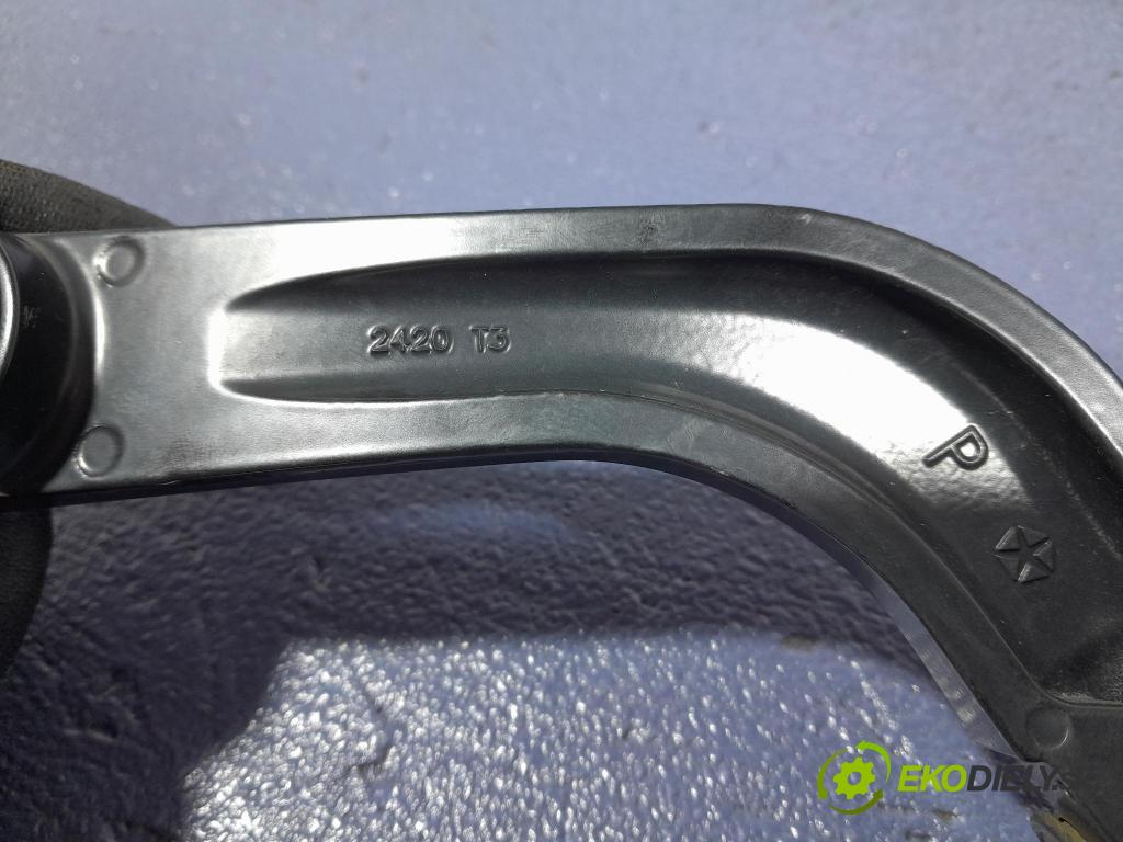 Jeep Cherokee 2016 Rameno: Stierače: Predné