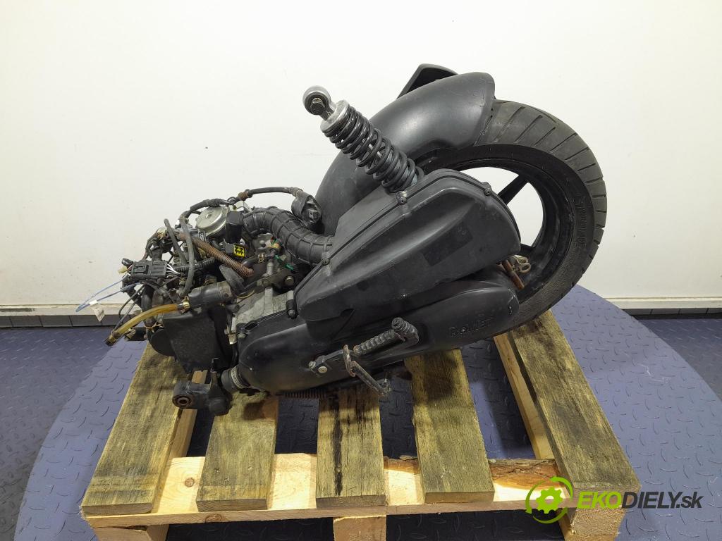 Romet 727s 2018 motor Benzín: