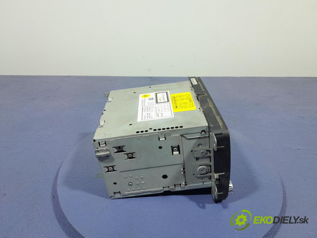 Vw Passat 2009 Radio I Navigácia: 3C8035195