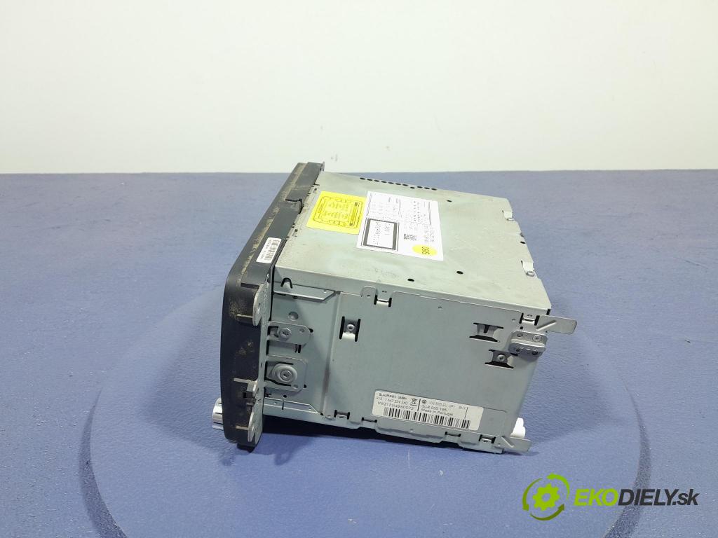 Vw Passat 2009 Radio I Navigácia: 3C8035195