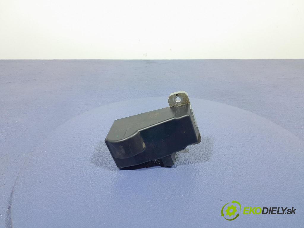 Vw Passat 2009 Stĺpik volant x 3C0905861G