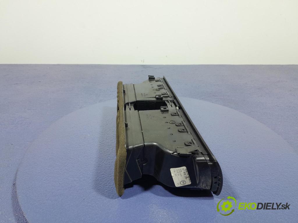 Vw Passat 2009 GRIDS: Prúd vzduchu: Vzduch: 3C1819728F