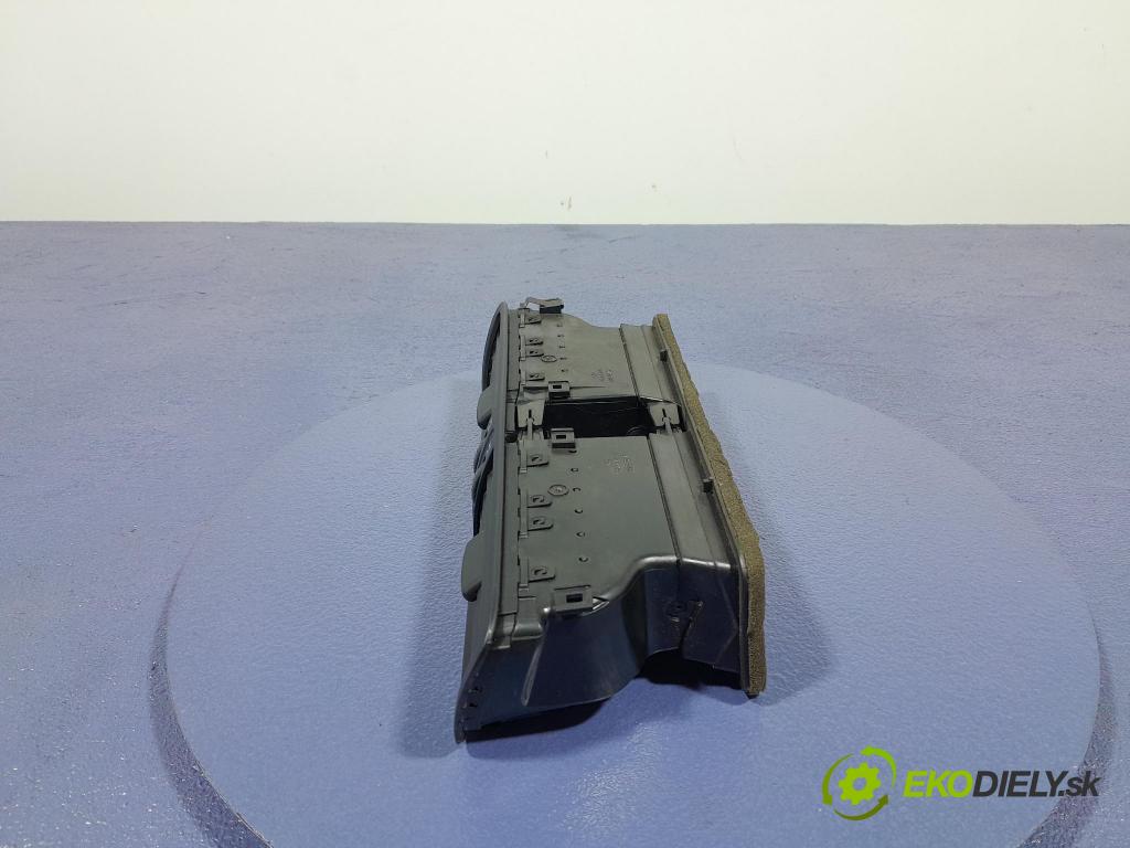 Vw Passat 2009 GRIDS: Prúd vzduchu: Vzduch: 3C1819728F