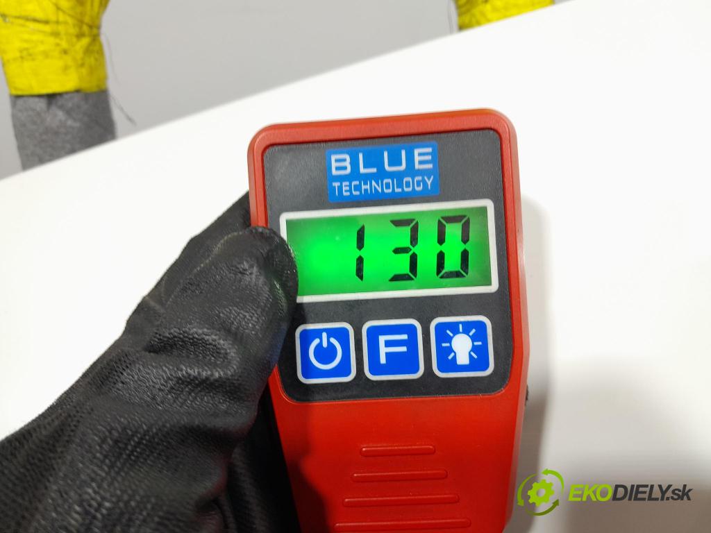 Vw Passat 2009 blatník Predné Vľavo: