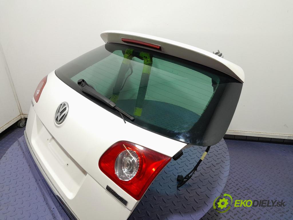 Vw Passat 2009 zadna dveře kufra: kufra:
