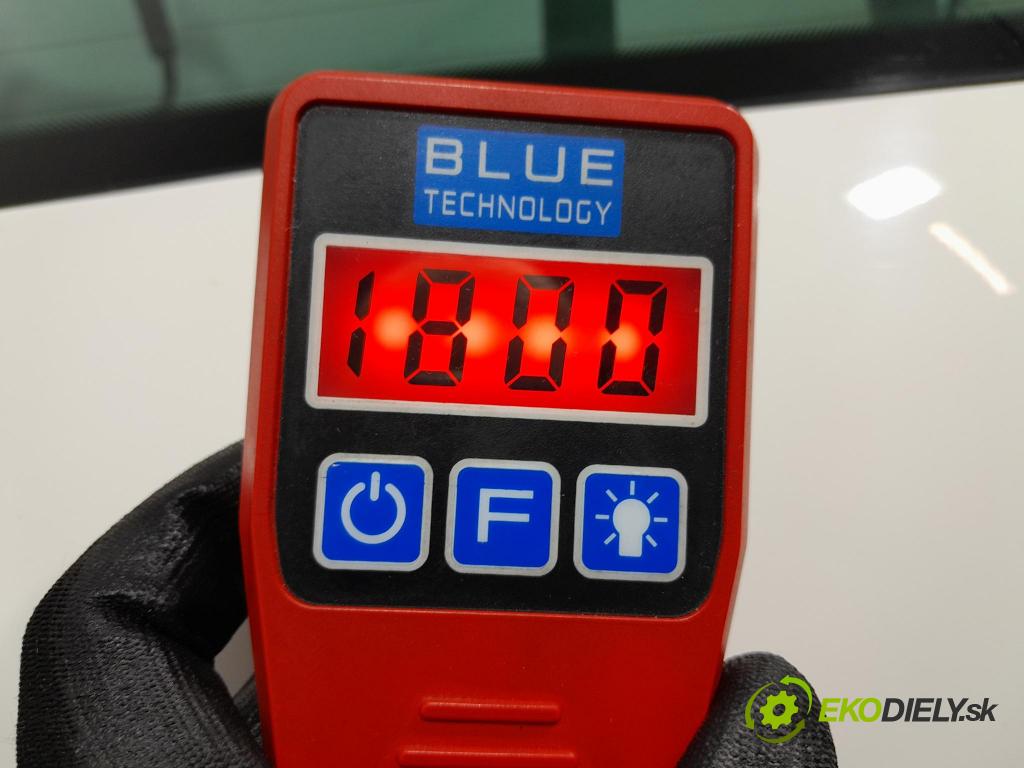 Vw Passat 2009 zadna dveře kufra: kufra: