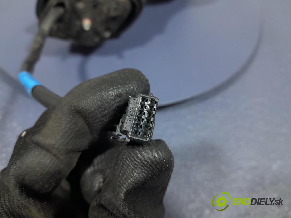 Renault Clio 2014 zrkadlo pravé