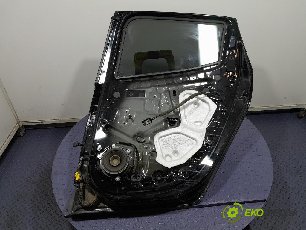 Renault Clio 2014 dvere zad pravé