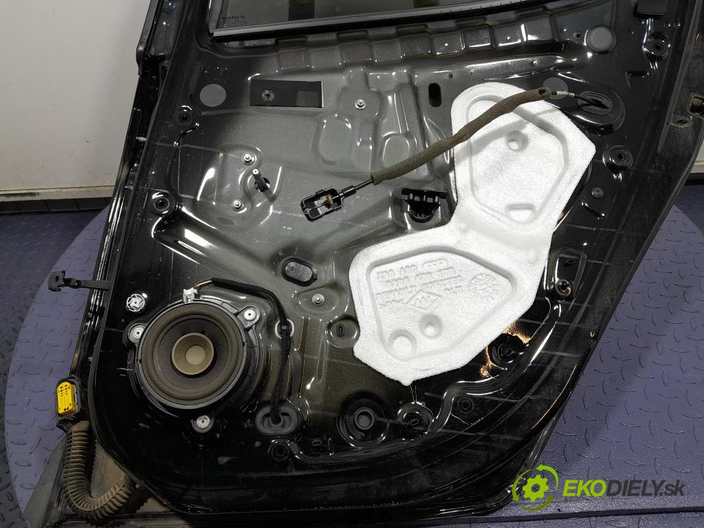 Renault Clio 2014 dvere zad pravé 