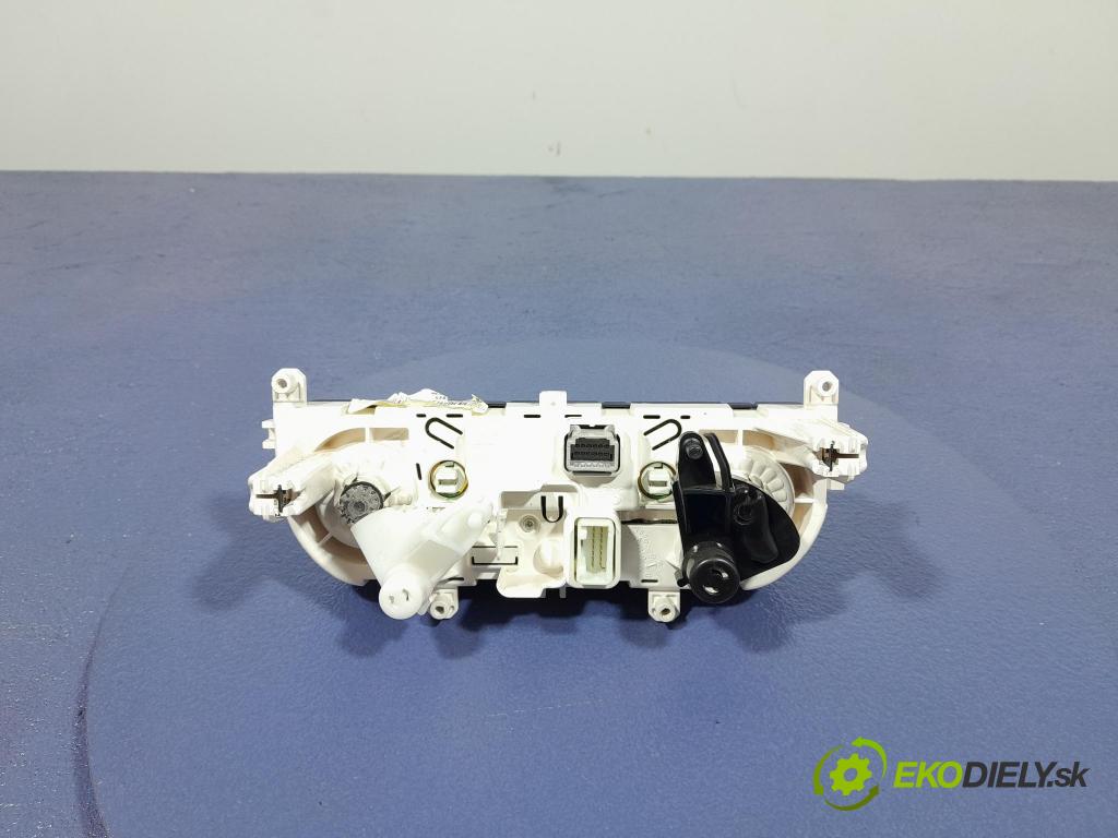 Renault Clio 2014 prepínač Klimatizácia: Prúd vzduchu: 272704701R
