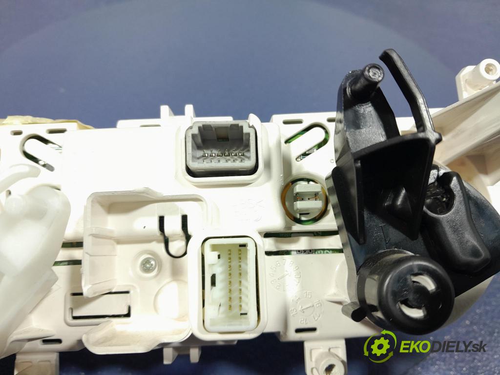 Renault Clio 2014 prepínač Klimatizácia: Prúd vzduchu: 272704701R