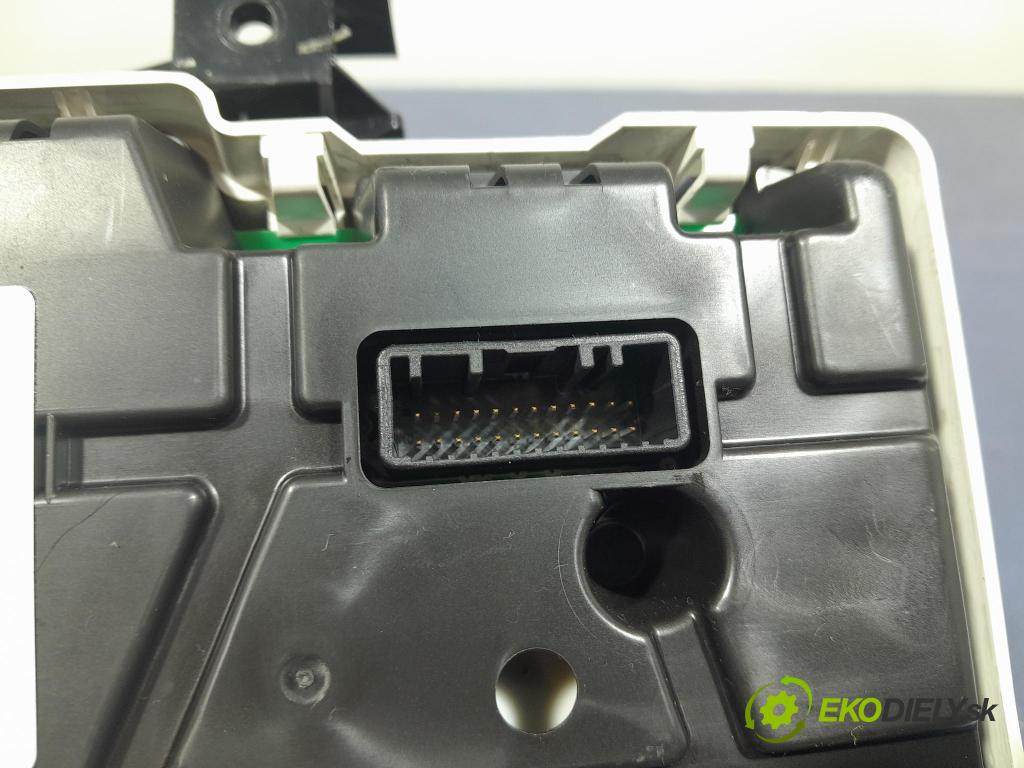 Renault Clio 2014 Přístrojová deska 248108588R