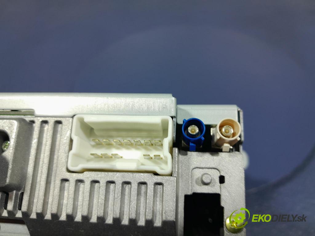 Renault Clio 2014 Radio I Navigace: 281152928R