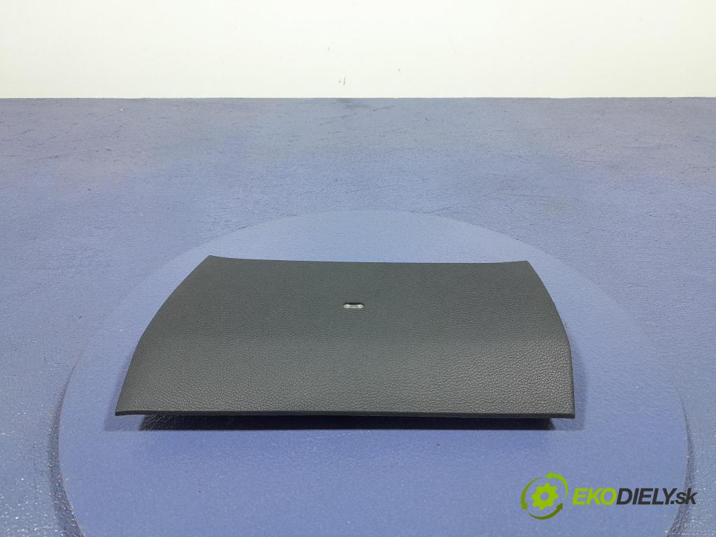 Bmw Seria 2 2021 kryt Plast: Interiéry: 7937976