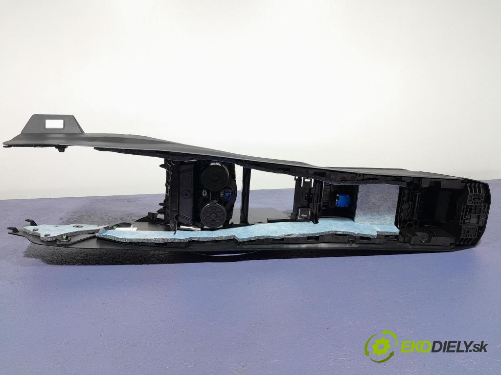 Bmw Seria 2 2021 loketní opěrka