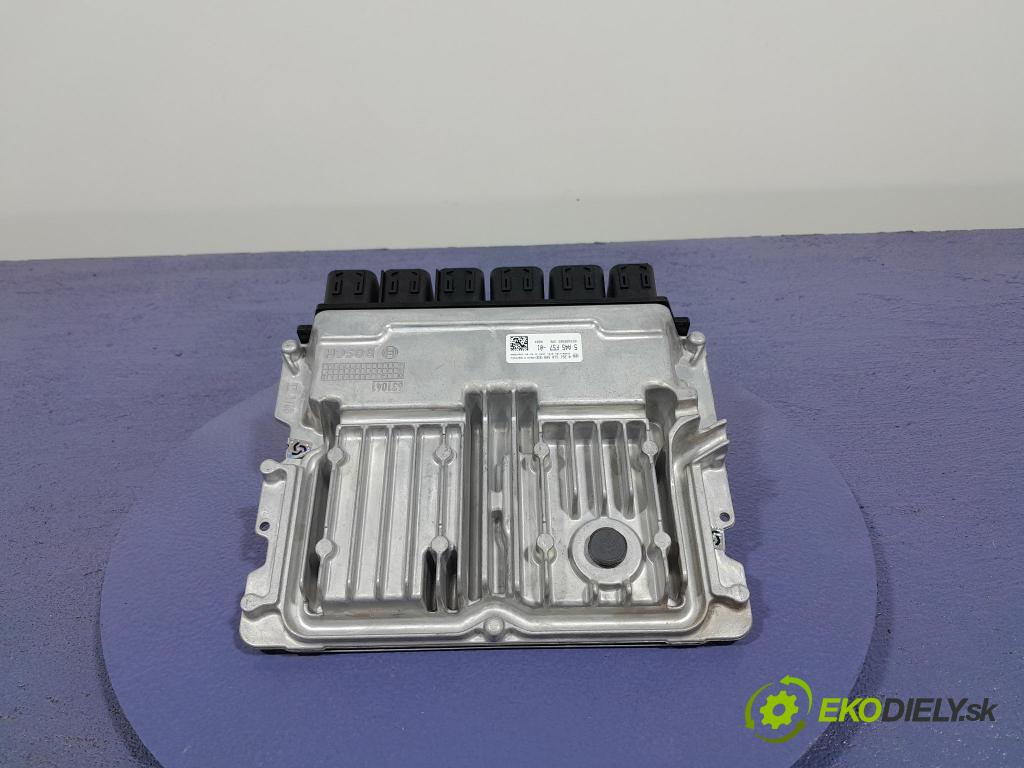 Bmw Seria 2 2021 riadiaca jednotka Motor: 5A45F57