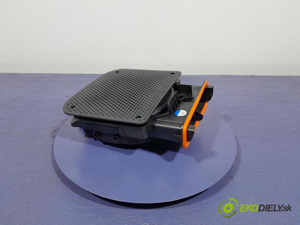 Bmw Seria 2 2021 Reproduktor / Subwoofer: 7928000