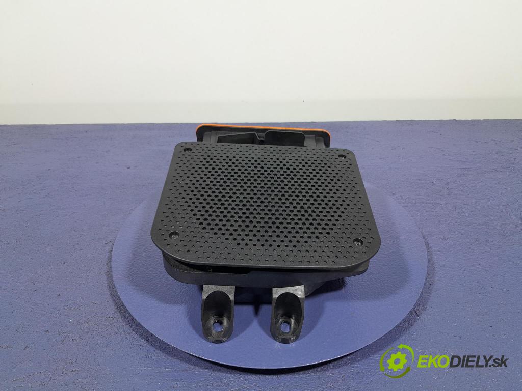 Bmw Seria 2 2021 Reproduktor / Subwoofer: 7928000